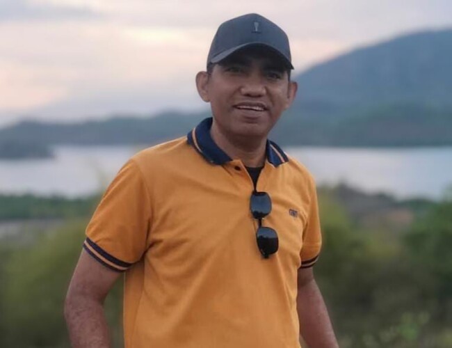 Masud Umar Atanggae S.Pd M.Pd